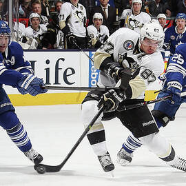 Pittsburgh Penguins V Toronto Maple by Bruce Bennett