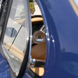 Porsche II by Richard Reeve