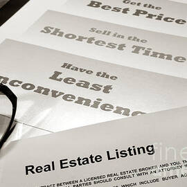 Real Estate Listing Presentation  by Olivier Le Queinec