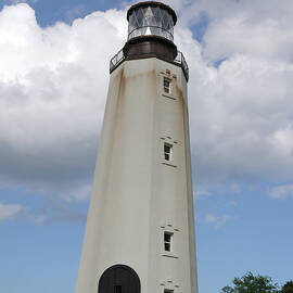Rehoboth Lighthouse by Richard Reeve