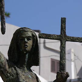San Juan - La Rogativa Townswoman by Richard Reeve