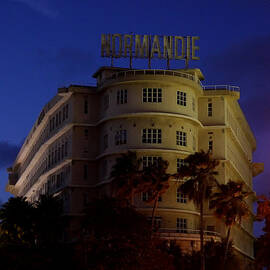 San Juan - Normandie Hotel by Richard Reeve