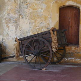 San Juan - San Cristobal Wagon by Richard Reeve