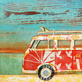 Santa Cruise by Danny Phillips