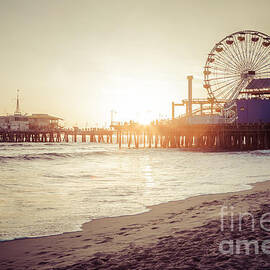 Santa Monica Pier Retro Sunset Picture by Paul Velgos