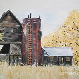 Golden Aged Barn -Washington - Red Silo  by Jan Dappen