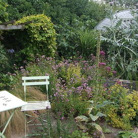 Summer Retreat by Richard Reeve