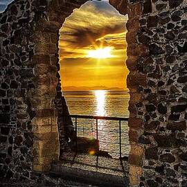 Sun Panorama by Stefano Senise