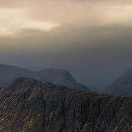Sunset at Stob Dearg  by Kype Hills