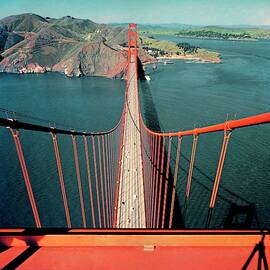 The Golden Gate Bridge by Serge Balkin