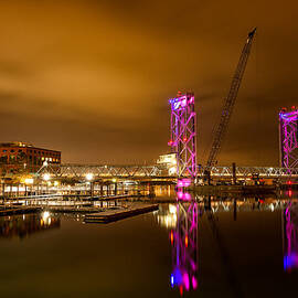 The New Memorial Bridge At Night by Jeff Sinon