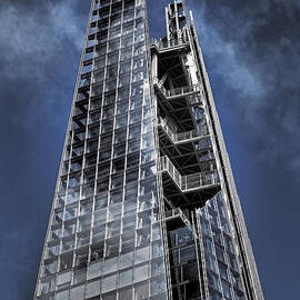 The Shards of The Shard by Rona Black