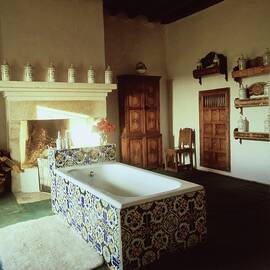 Tiled Bathroom In Pascualete by Henry Clarke