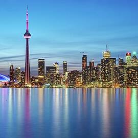 Toronto Skyline by Thomas Kurmeier