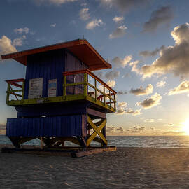 Waiting for the Sunrise by Richard Reeve