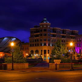Wausau's 400 Block After Dark by Dale Kauzlaric