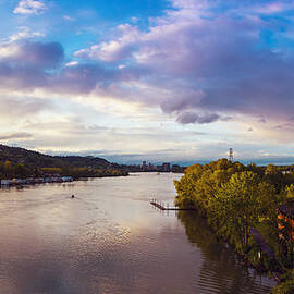 Willamette River, Oregon by Kativ