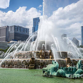 HDR Picture of Buckingham Fountain and Chicago Skyline by Paul Velgos