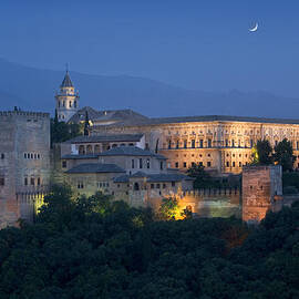 La Alhambra at night by Bryan Allen