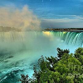 Looking At The Horseshoe by Adam Jewell