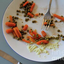 Meal leftover by Sami Sarkis Photography