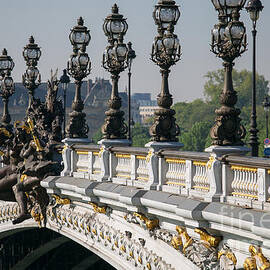 Pont Alexander III by Clarence Holmes