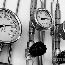 Pressure indicators by Sami Sarkis Photography