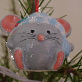 Squeaky Xmas by Richard Reeve