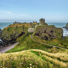Dunnottar Castle, Scotland by Miroslav Liska