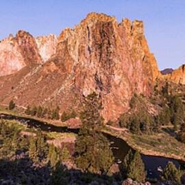 Panorama Smith Rock  by Russell Wells