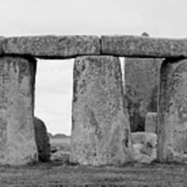 Amesbury - Stonehenge I by Richard Reeve