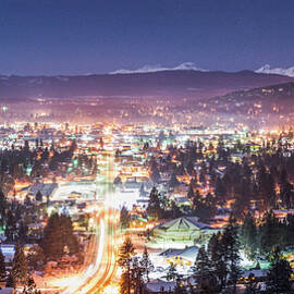 Bend Nightlife by Russell Wells