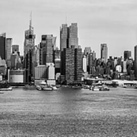 Big Apple NYC Skyline by Louis Dallara