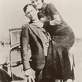 Bonnie and Clyde by Mindy Sommers