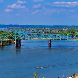 Bridge on the Ohio River
