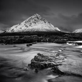 Buachaille Etive Mor Mono by Grant Glendinning