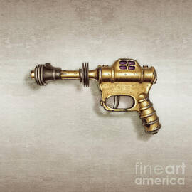 Buck Rogers Ray Gun by YoPedro