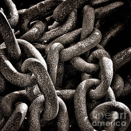 Chained  by Olivier Le Queinec