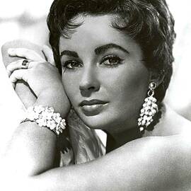 Classic Liz by Georgia Clare