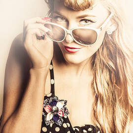 Classy vintage pinup girl by Jorgo Photography