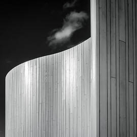 Curve Four by Wim Lanclus