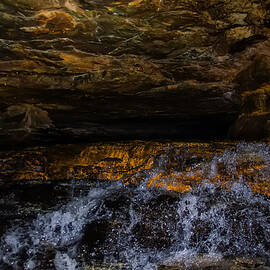 entering the unknown - Cavern by Flees Photos
