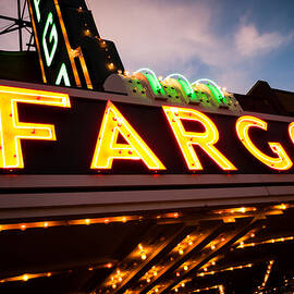 Fargo Theatre Sign at Night Picture by Paul Velgos