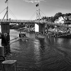 Heading to Sea - Perkins Cove - Maine by Steven Ralser