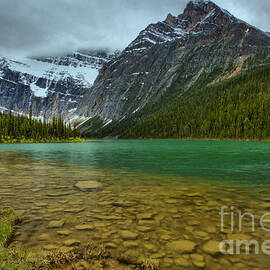 Jasper Cavell Lake by Adam Jewell