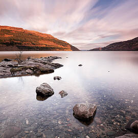 Loch Laomainn by Grant Glendinning
