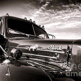 Mack B61 Ghost by Olivier Le Queinec