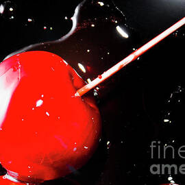 Making homemade sticky toffee apples by Jorgo Photography