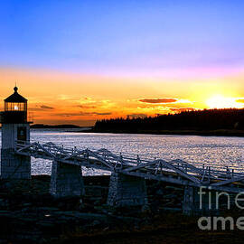 Marshall Point Lighthouse at Sunset by Olivier Le Queinec
