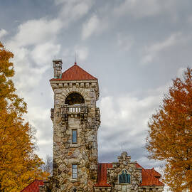Mohonk Preserve Gatehouse II by Susan Candelario